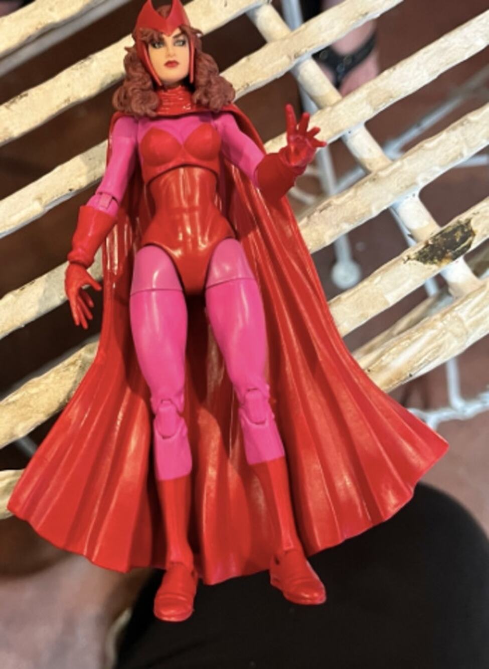 Marvel Legends Scarlet Witch Wanda West Coast Avengers Retro 6" Figure Loose